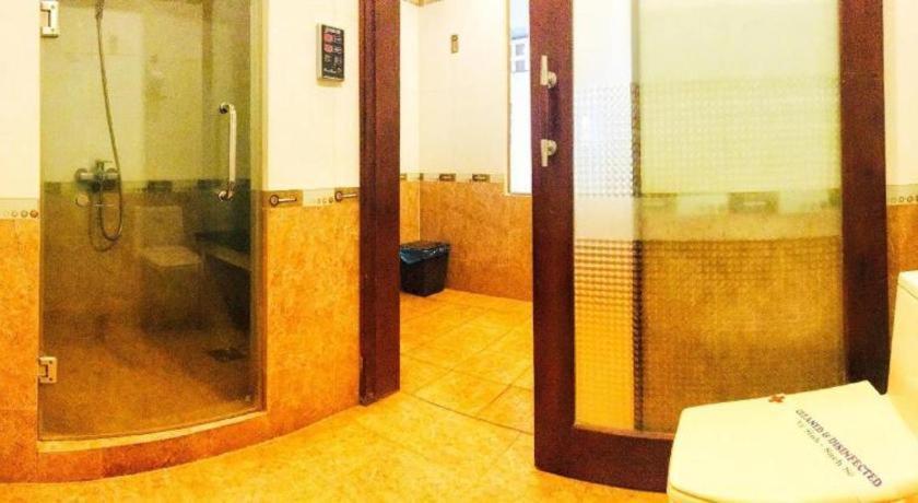 Whale Ocean View Hotel Дананг Екстер'єр фото